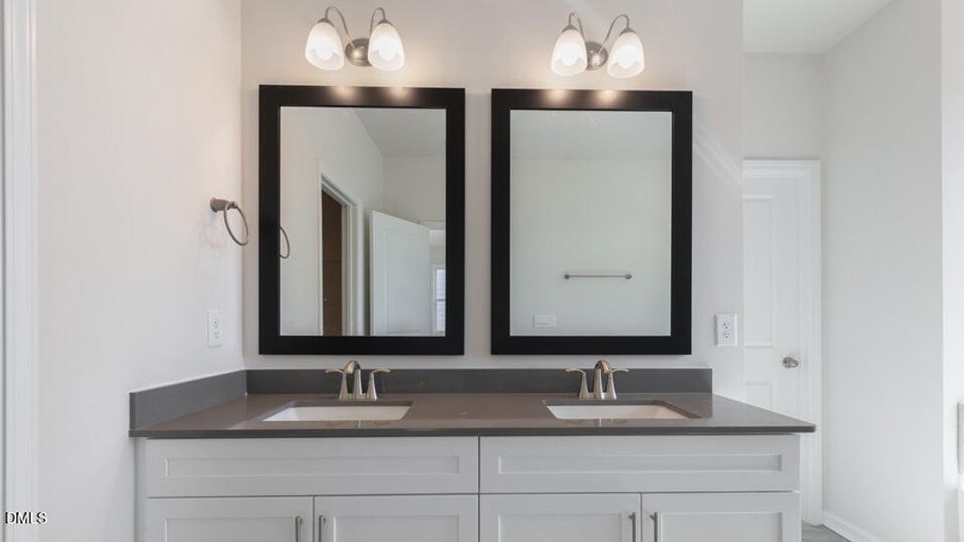 lot-222-bennett-e-524-lemon-daisy-ln-kni