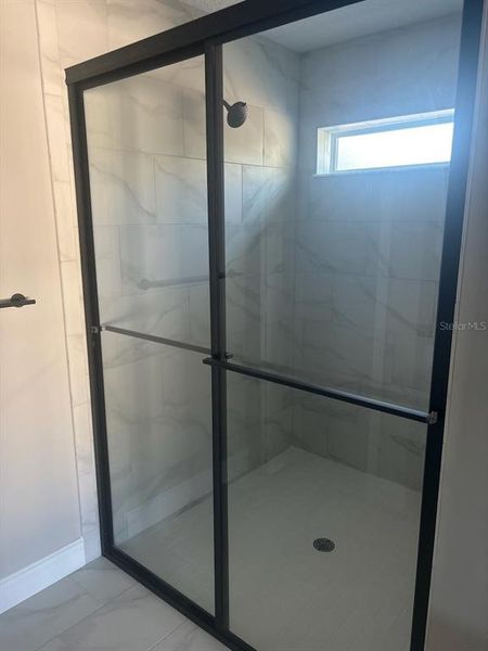 Close-up of interior finishes inside a home in , Dunnellon (Image 15).