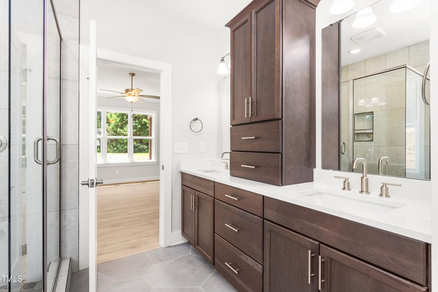 3402 St Barts Pl 2-Interiors-18