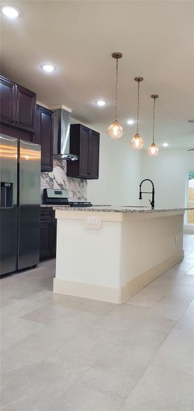 This home comes with all kitchen appliances.