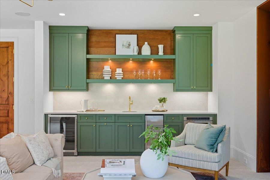 074-1216 Barcroft Pl