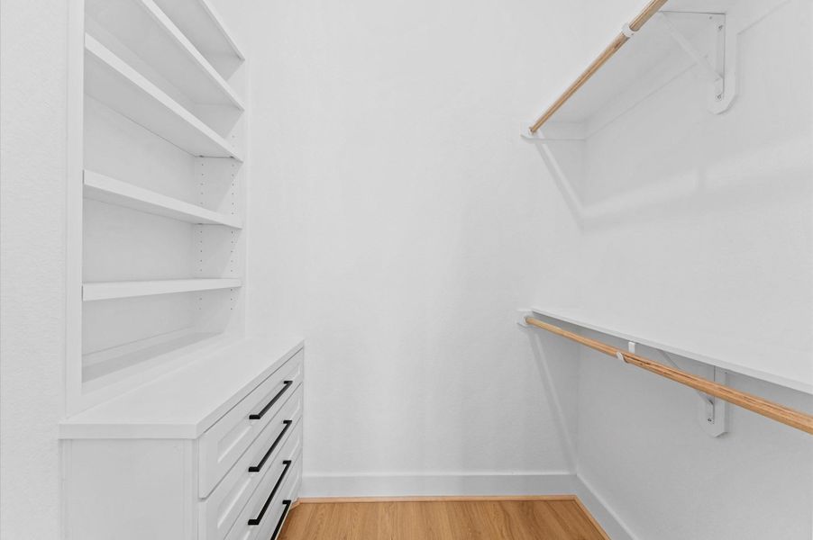 But that's not all! This primary features a 2nd walk-in closet!