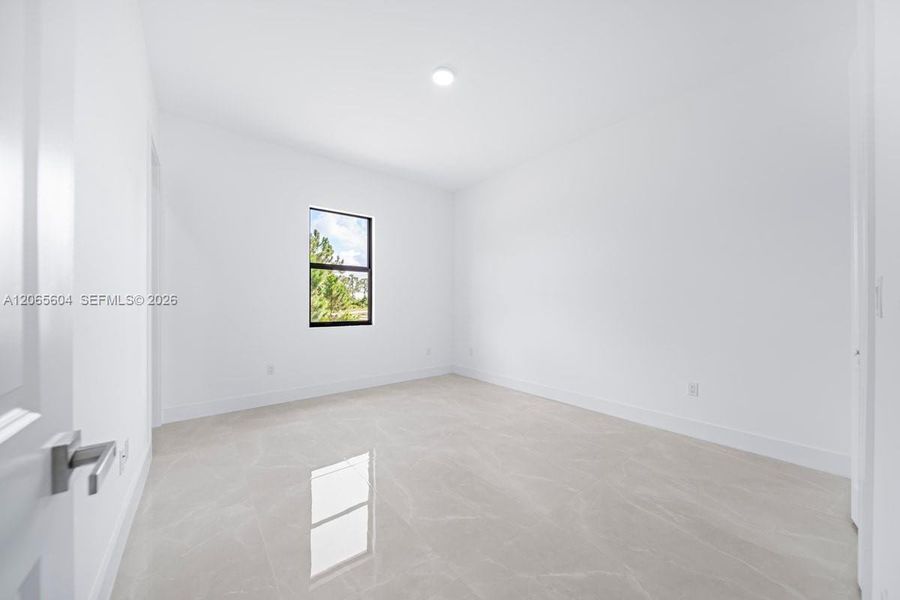 Spacious, unfurnished interior of a new home in , Lehigh Acres (Image 20). Spacious, unfurnished interior of a new home in , Lehigh Acres (Image 20).