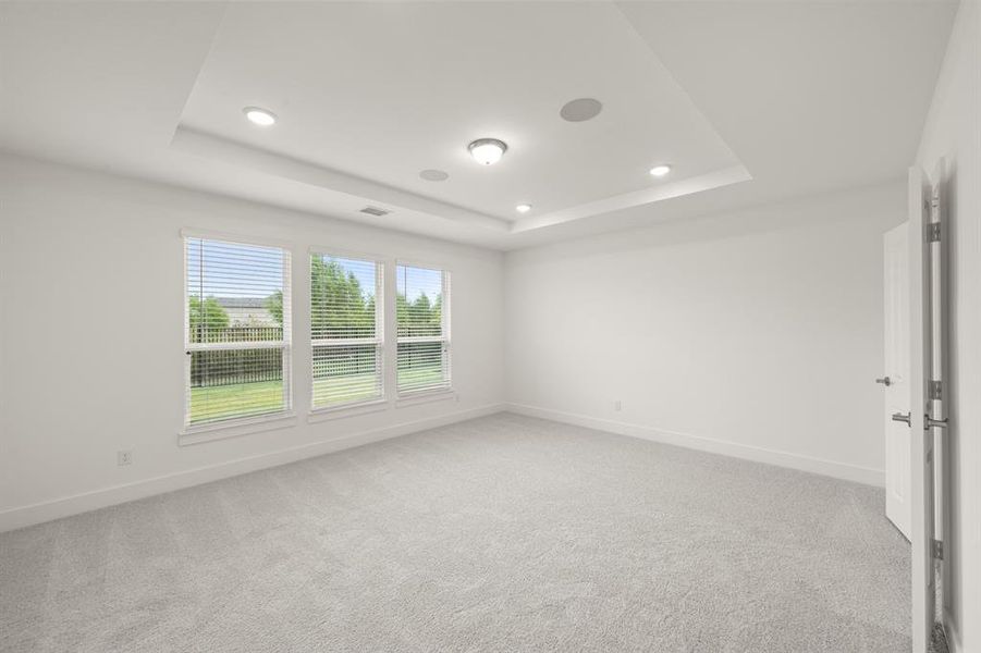 707 Majestic- Primary Suite