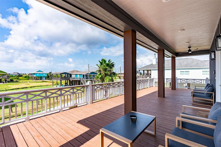 Exterior details and patio area of a home in , Crystal Beach (Image 21).