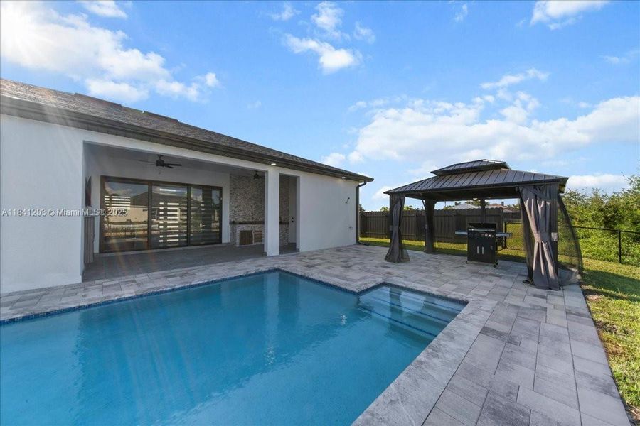 Exterior details and patio area of a home in , Cape Coral (Image 41). Exterior details and patio area of a home in , Cape Coral (Image 41).