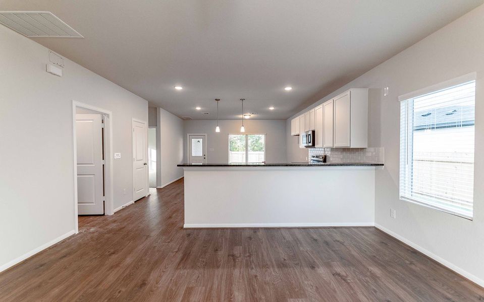 Furnished interior view inside a new home in Sanctuary, Salado (Image 3).