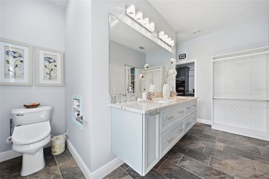 Furnished interior view inside a new home in , Spring Hill (Image 31).