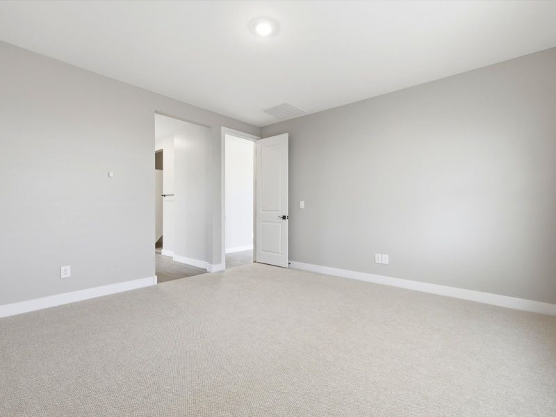 Spacious, unfurnished interior of a new home in Abel Ranch Reserve Series, Goodyear (Image 16).