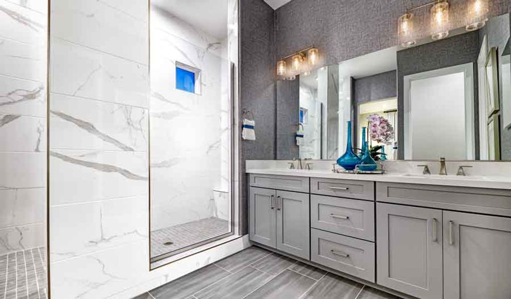 Darius-N786-MidwayGroveAtHomestead Owner's Bathroom