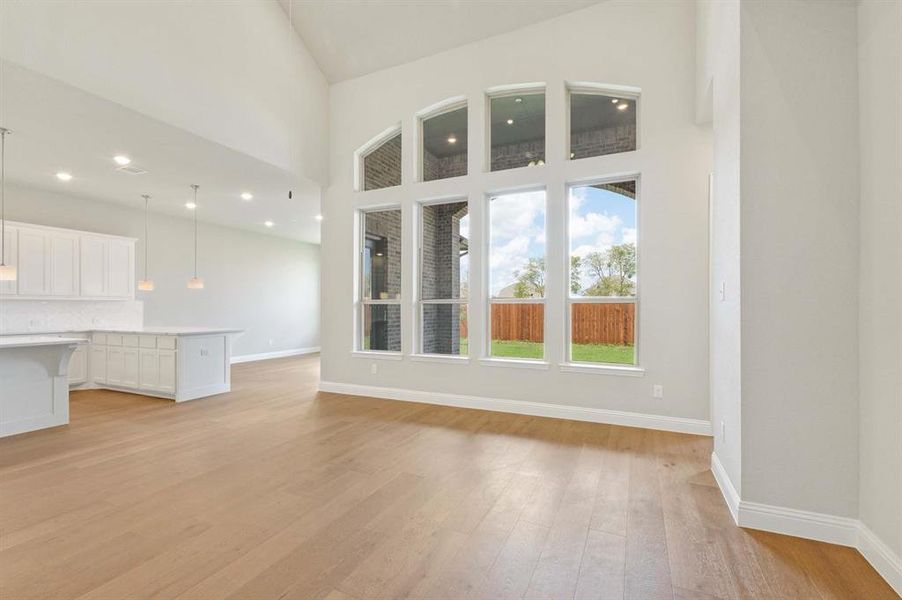 Spacious, unfurnished interior of a new home in Sandbrock Ranch: 60ft. lots, Aubrey (Image 4).