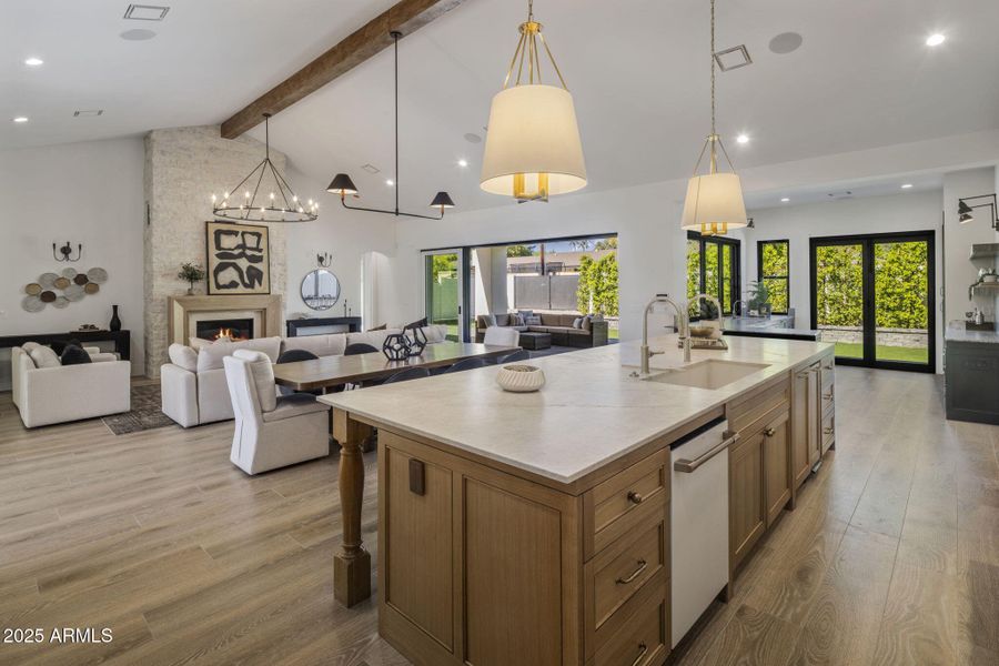 16-web-or-mls-IMG_1927 16-web-or-mls-IMG_1927