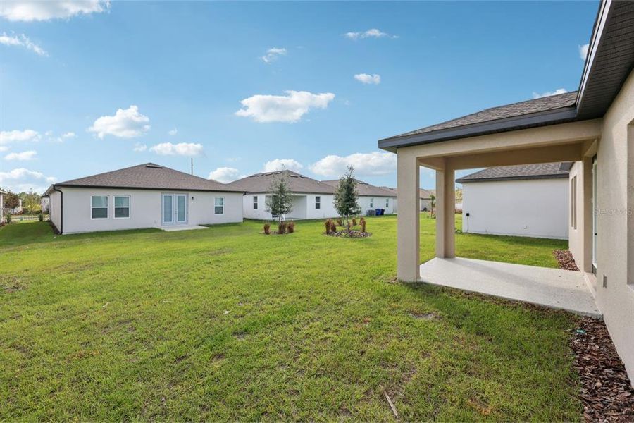 Exterior details and patio area of a home in Sunbrooke, St. Cloud (Image 19).