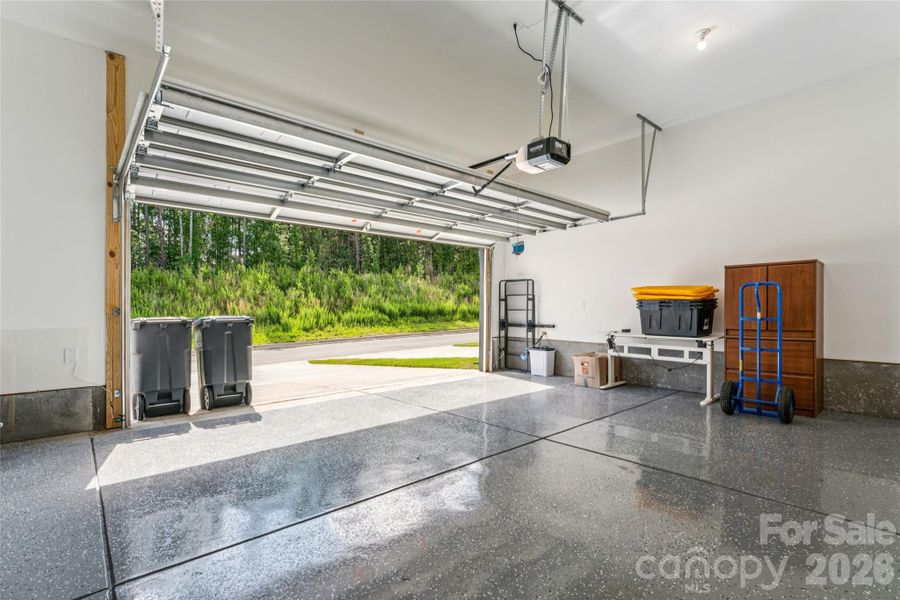 Spacious, unfurnished interior of a new home in , Fort Mill (Image 26).