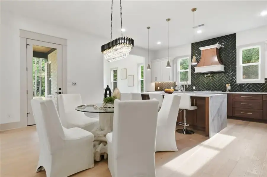 Furnished interior view inside a new home in , Hull (Image 35).