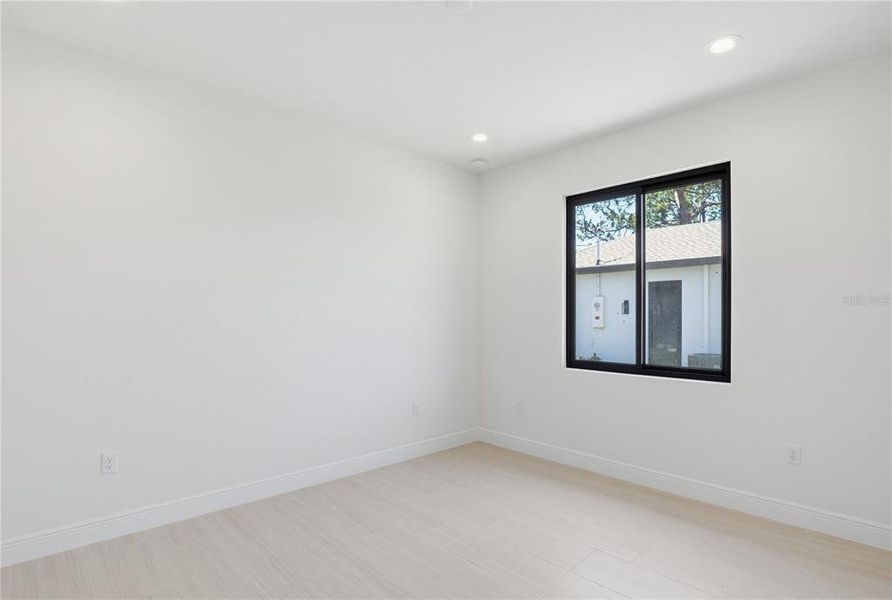 Spacious, unfurnished interior of a new home in , North Port (Image 39).