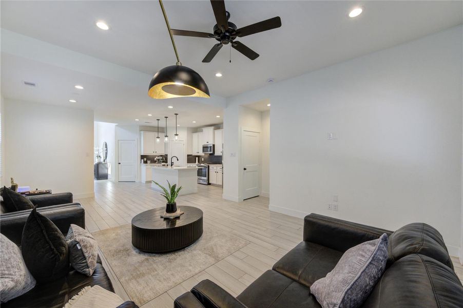 Furnished interior view inside a new home in Harper’s Preserve, Conroe (Image 33).