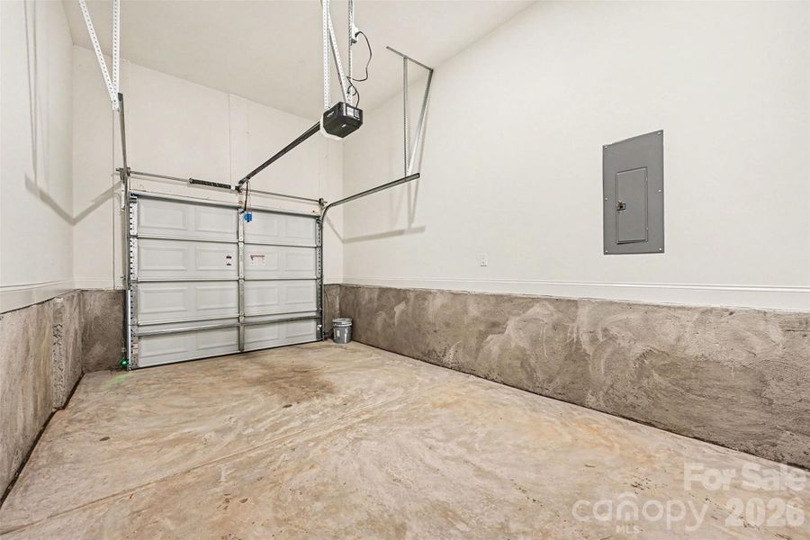 Spacious, unfurnished interior of a new home in , Newton (Image 24).