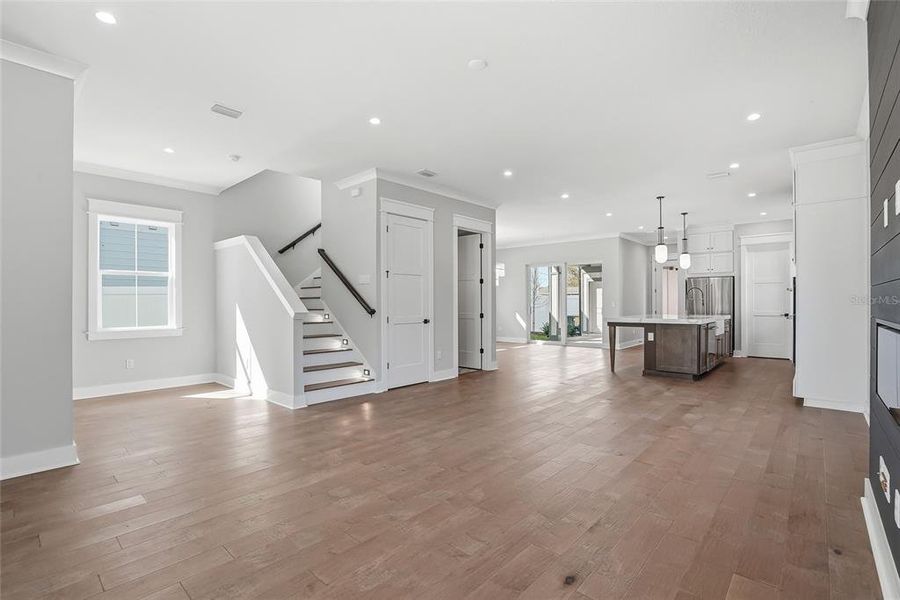 Spacious, unfurnished interior of a new home in , St. Petersburg (Image 22).