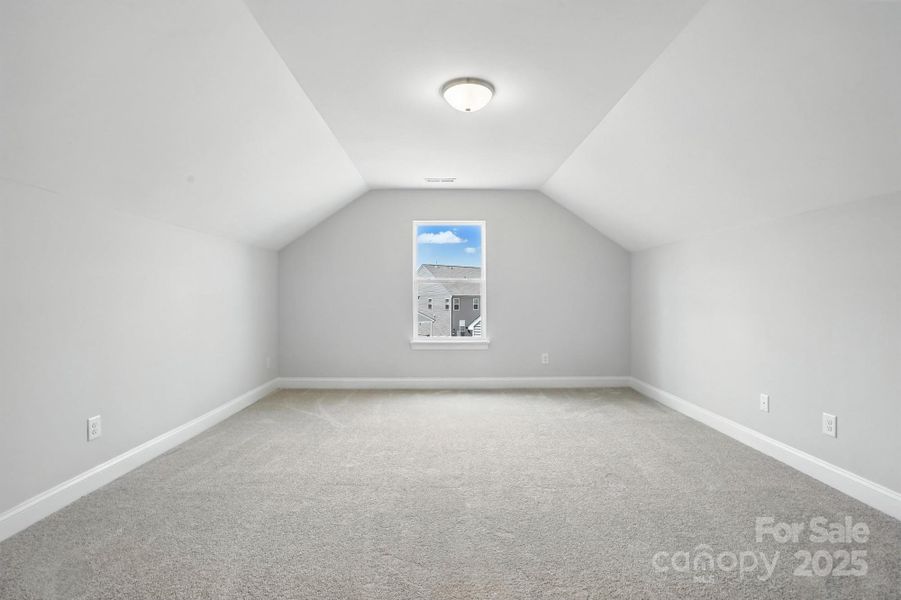 Spacious, unfurnished interior of a new home in Hampton Woods, Charlotte (Image 31).