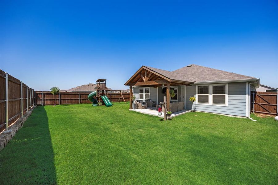 Exterior details and patio area of a home in Wildwood, Royse City (Image 21).