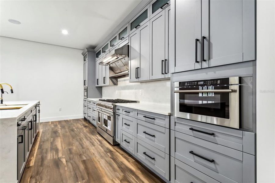 Furnished interior view inside a new home in , Tampa (Image 14).
