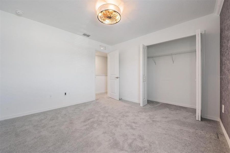 Spacious, unfurnished interior of a new home in , Land O' Lakes (Image 32).