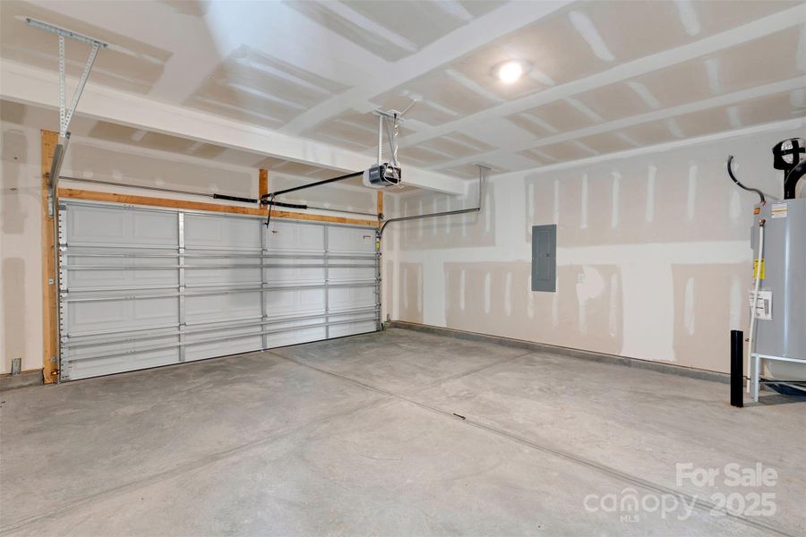 Image 37 of a home in .