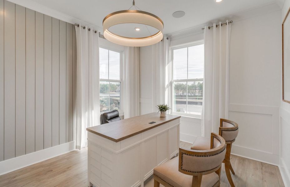 Private Library ideal for a home office.