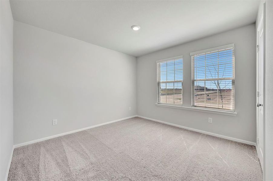 Spacious, unfurnished interior of a new home in Lane Ranch, Sanger (Image 31).