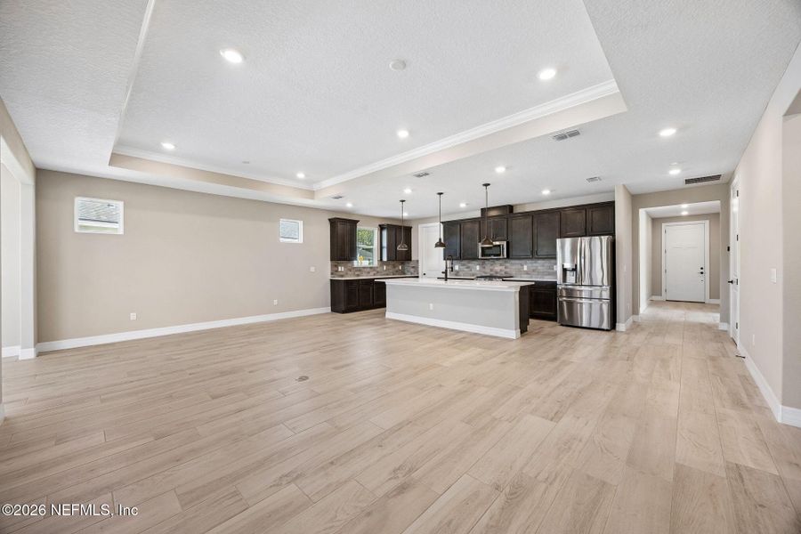 Spacious, unfurnished interior of a new home in , Yulee (Image 23).