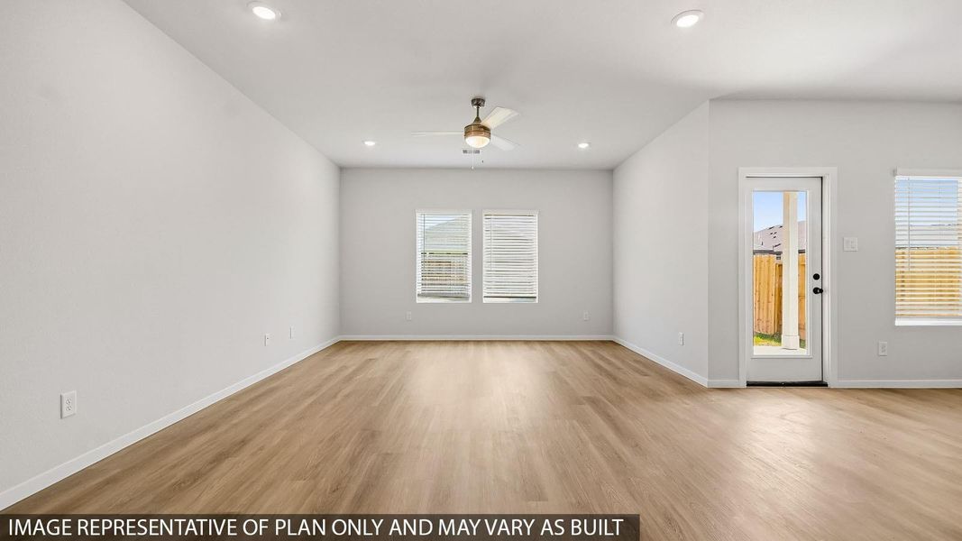 Spacious, unfurnished interior of a new home in Sunterra, Katy (Image 8). Spacious, unfurnished interior of a new home in Sunterra, Katy (Image 8).