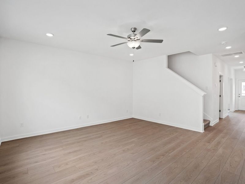 Spacious, unfurnished interior of a new home in Calista Farms, White House (Image 17).