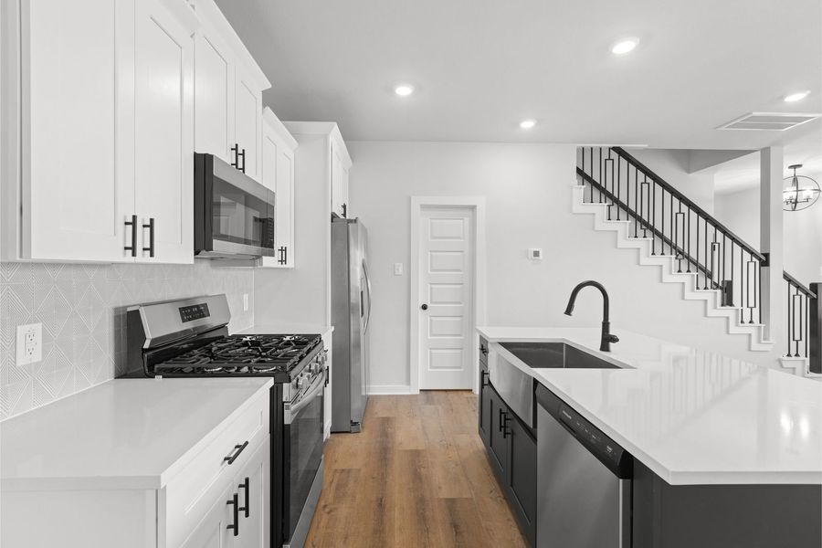 Representative furnished interior of a home built from the Hera 1605 SB by Saratoga Homes in Glendale Lakes, Rosharon (Image 6).