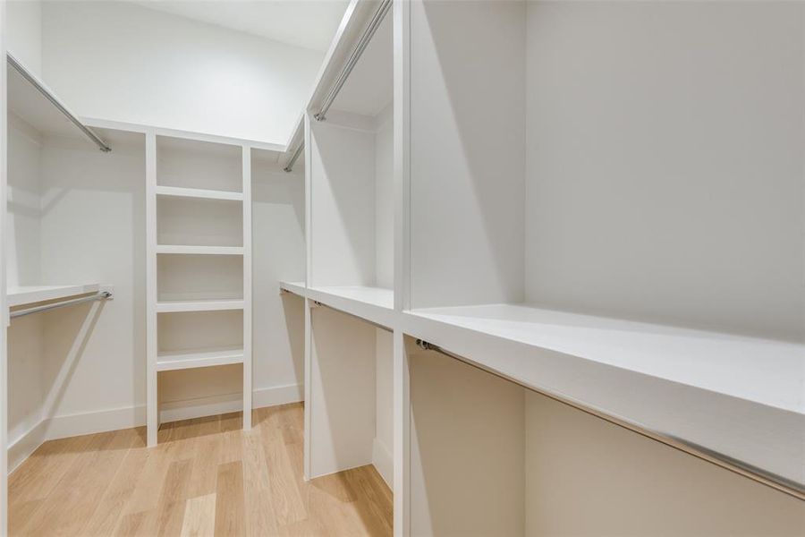 Image 21 of a home in .