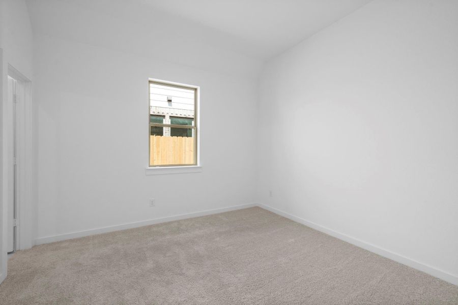 Spacious, unfurnished interior of a new home in Sienna 45', 50', Missouri City (Image 28). Spacious, unfurnished interior of a new home in Sienna 45', 50', Missouri City (Image 28).