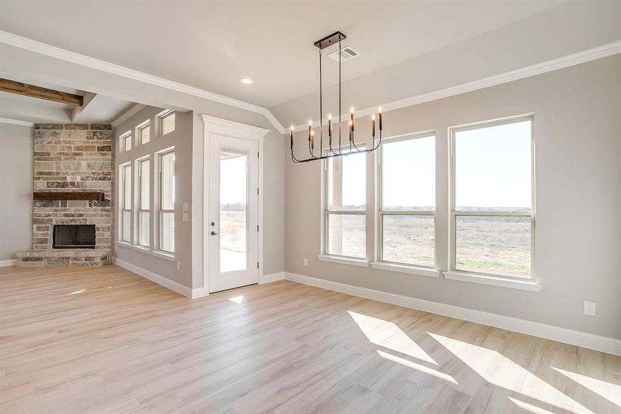 Spacious, unfurnished interior of a new home in , Weatherford (Image 33).