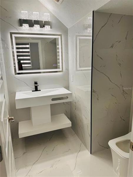 Furnished interior view inside a new home in , Winter Garden (Image 28).