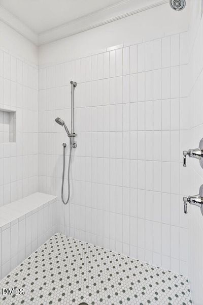 021-1280x960-primary-bathroom