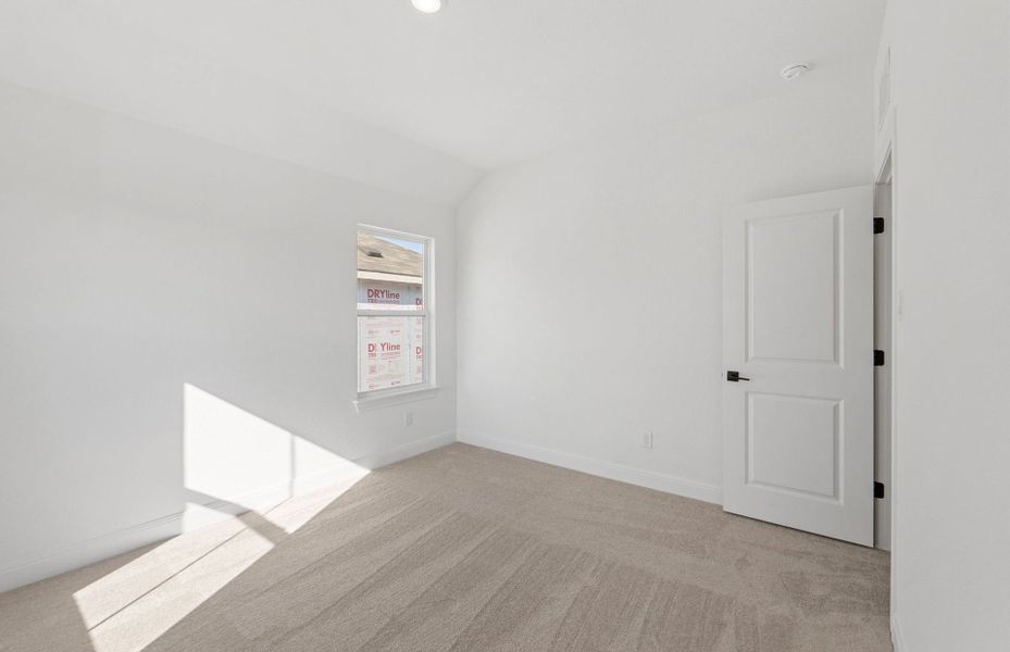 Spacious, unfurnished interior of a new home in Horizon Lake, Leander (Image 61).