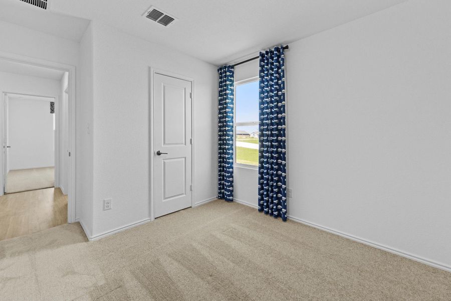 Furnished interior view inside a new home in Schriber Ranch, Mustang Ridge (Image 26).