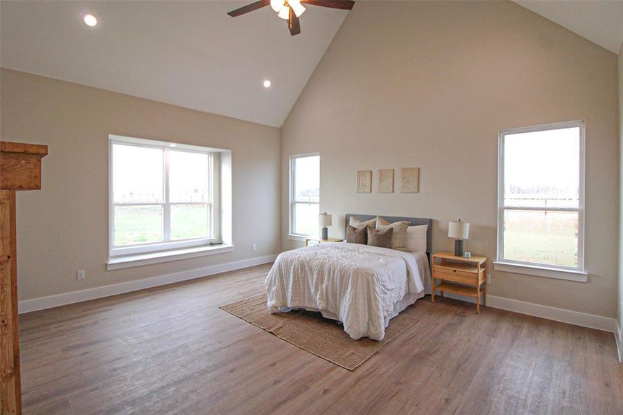Furnished interior view inside a new home in , Waxahachie (Image 34).