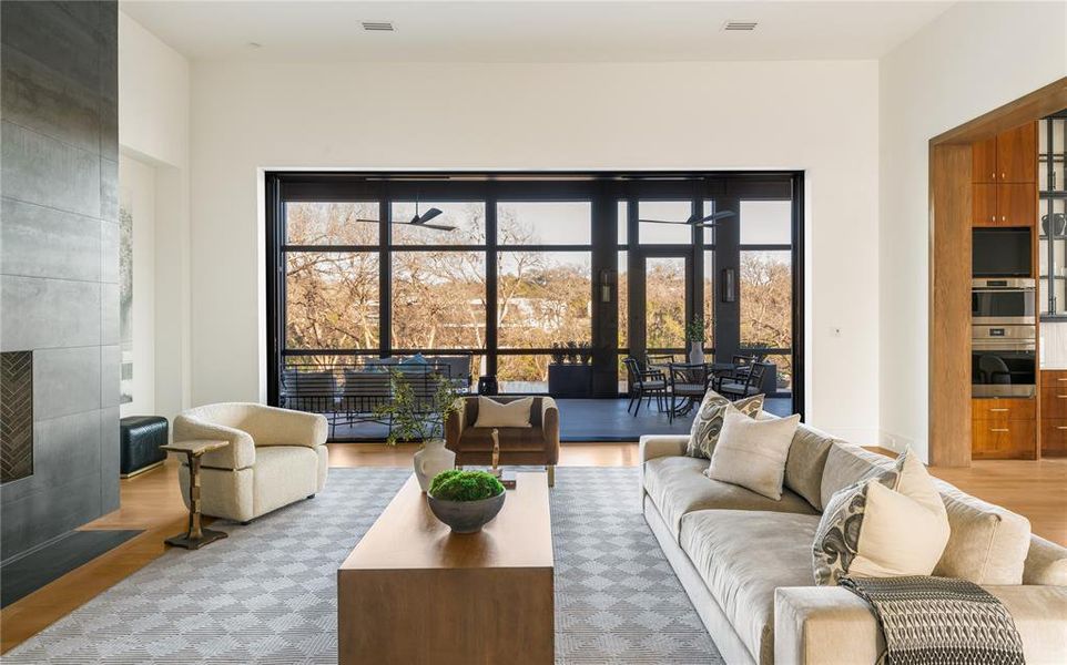 Community amenities in , Dallas (Image 27).