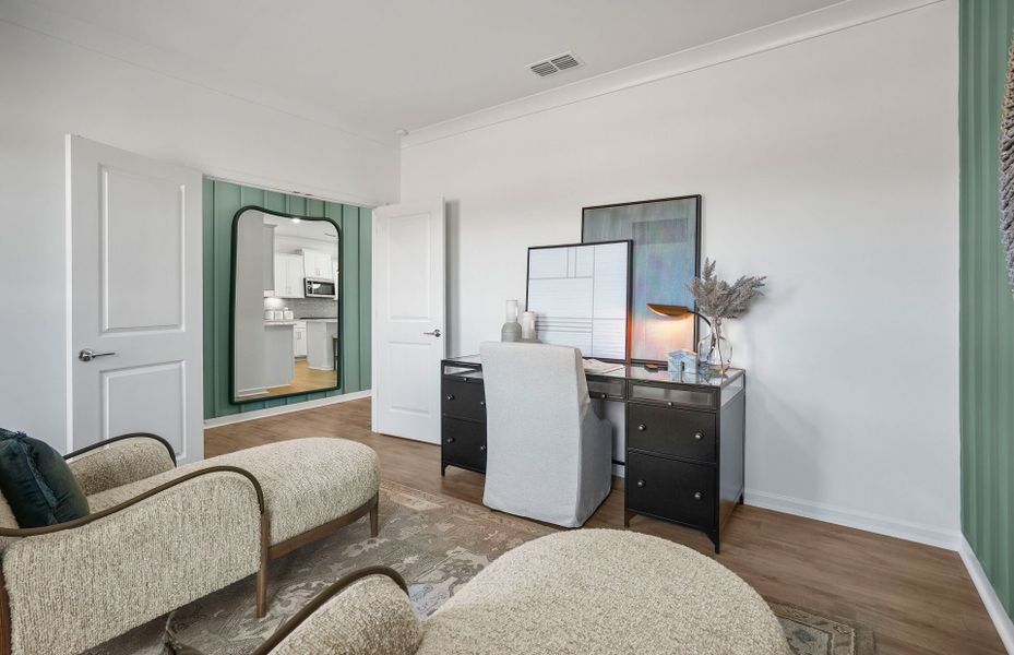 Representative furnished interior of a home built from the Marshall by Pulte Homes in Riverstone, Monroe (Image 21).