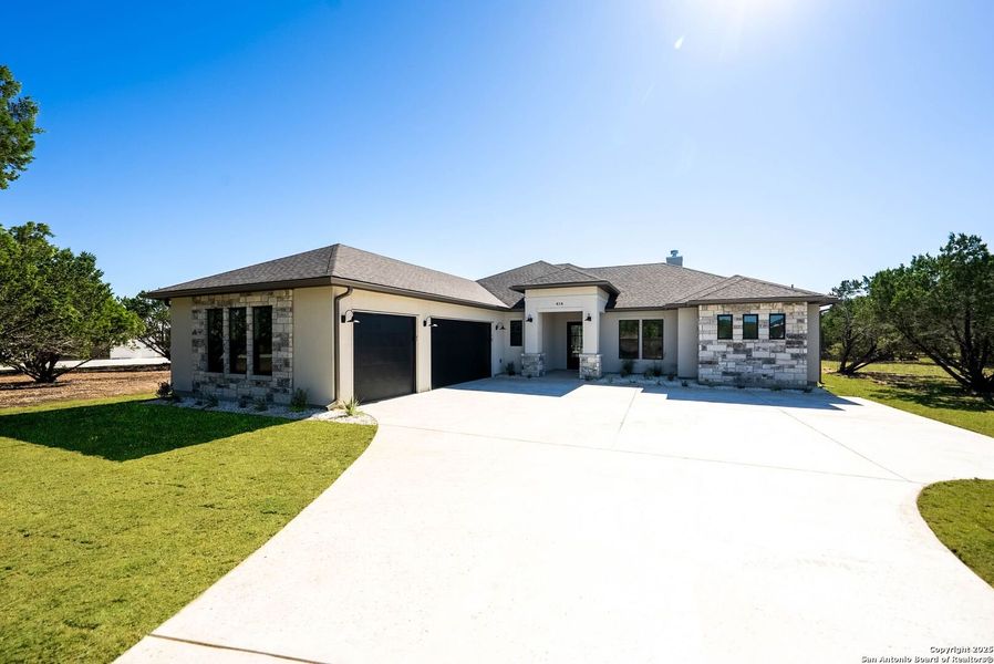 Image 41 of a home in .