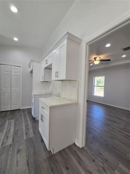 Furnished interior view inside a new home in , Ocklawaha (Image 3).