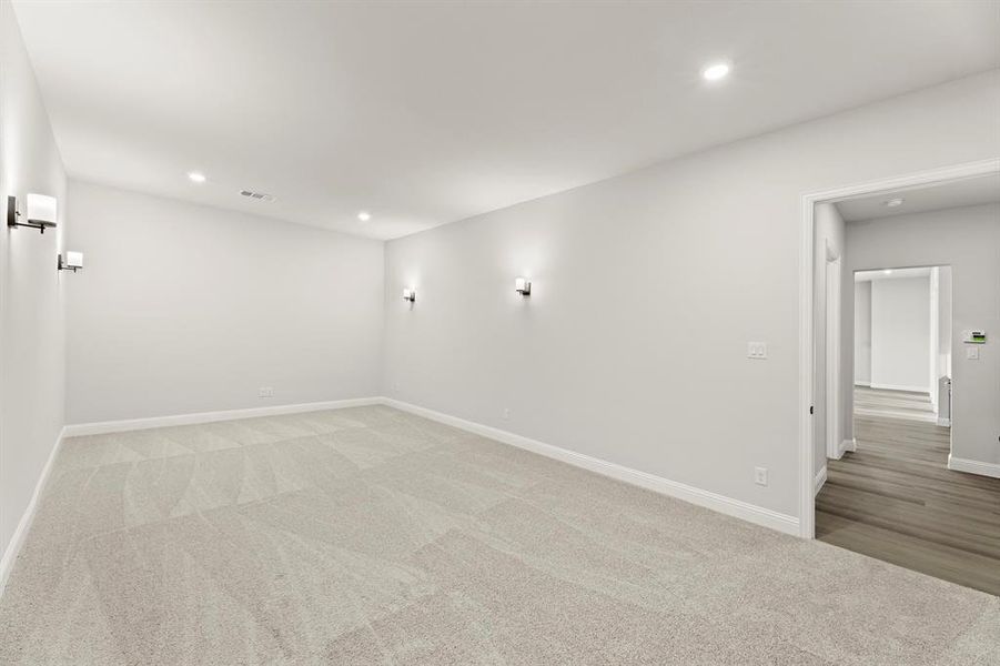 18. 6625 Emerson - Media