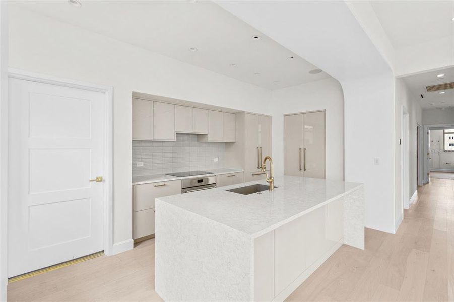 Deluxe Chef's Kitchen Deluxe Chef's Kitchen