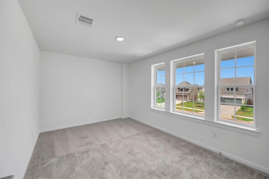 Spacious, unfurnished interior of a new home in Jordan Ranch - Terrace Collection, Fulshear (Image 22).