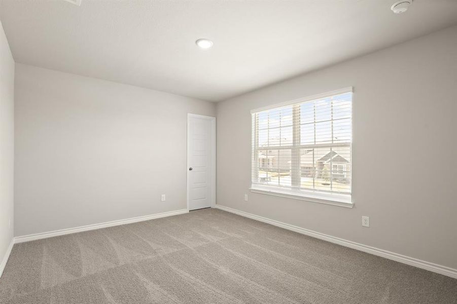 Spacious, unfurnished interior of a new home in Rocky Creek Crossing, Fort Worth (Image 15). Spacious, unfurnished interior of a new home in Rocky Creek Crossing, Fort Worth (Image 15).